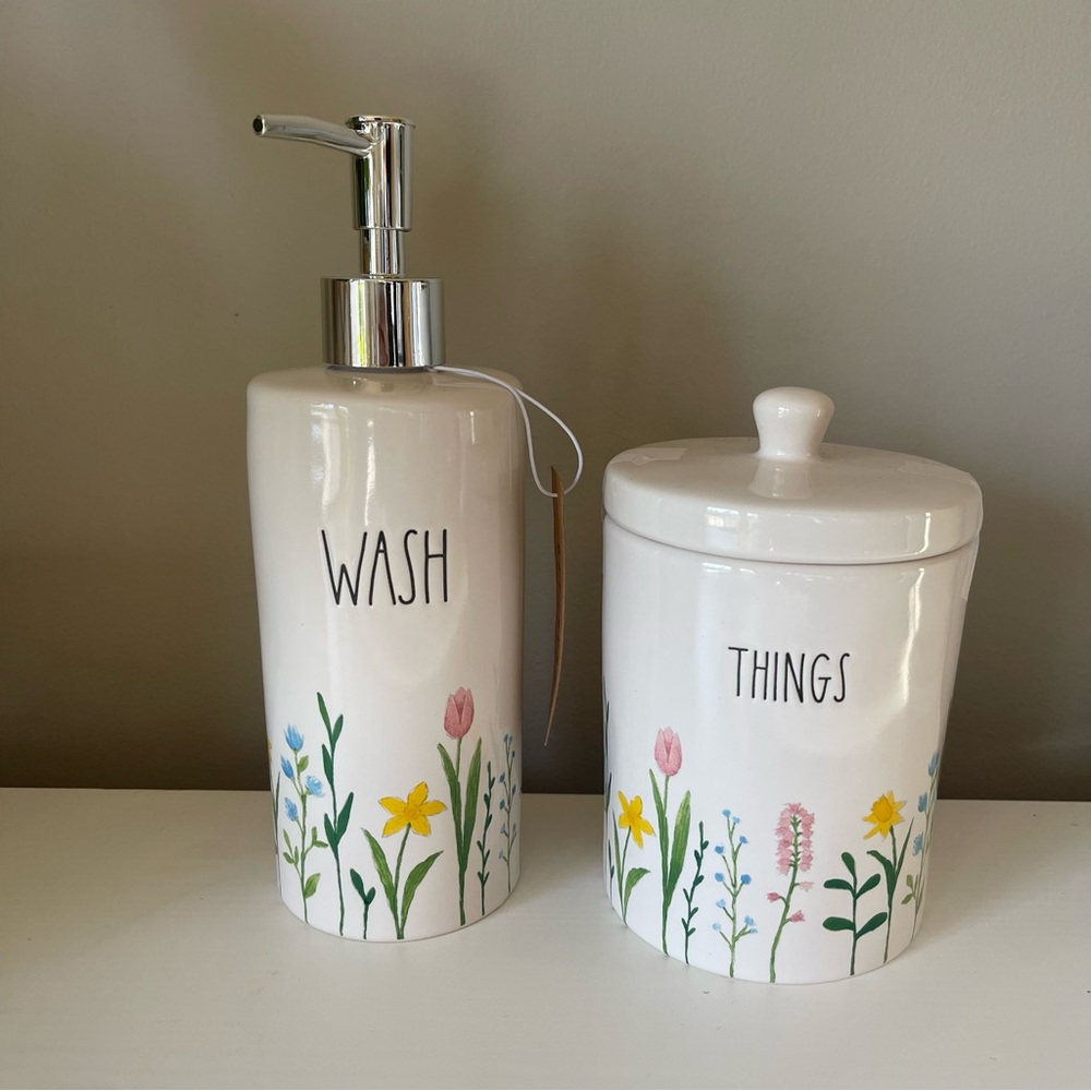 Rae Dunn floral bathroom set